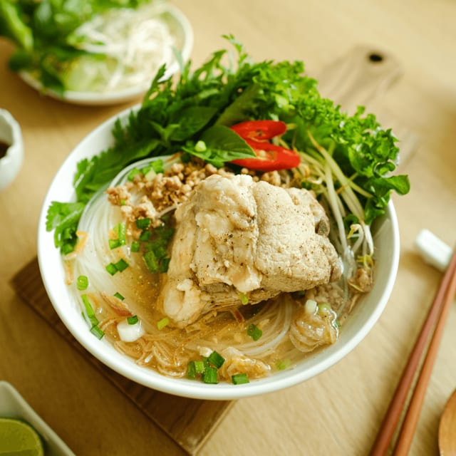 Spare rib noodle ( Hủ Tiếu Sườn Non).