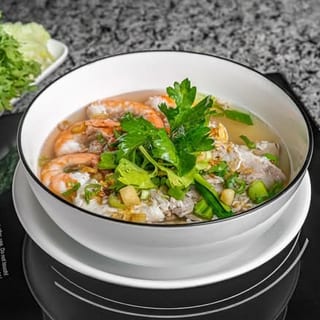 Pork & shrimp noodle soup ( Hủ Tiếu Tôm Thịt)