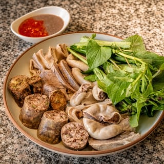 Pork intestine samplers (Dĩa Lòng )